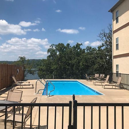 Lakefront And Lake View Indian Point Condo With Boat Slip 브랜슨 외부 사진