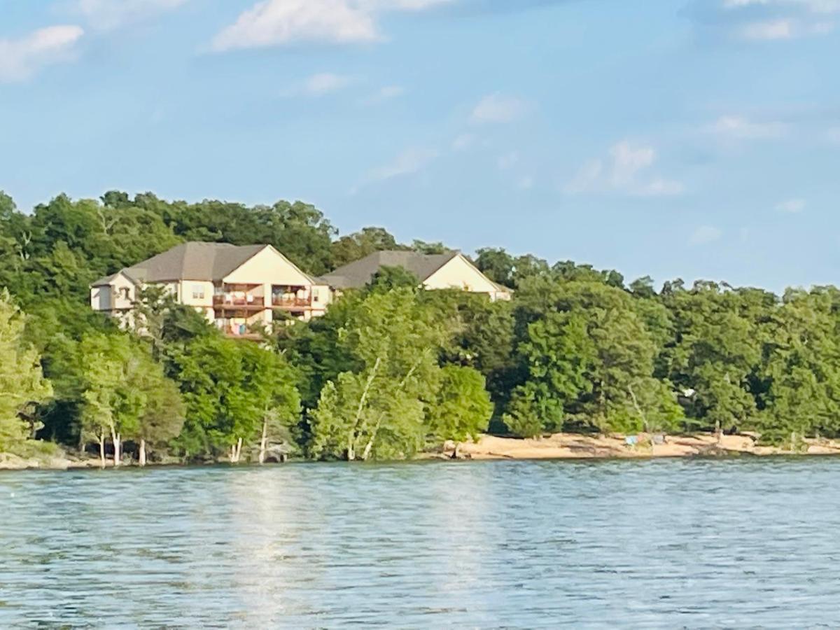 Lakefront And Lake View Indian Point Condo With Boat Slip 브랜슨 외부 사진