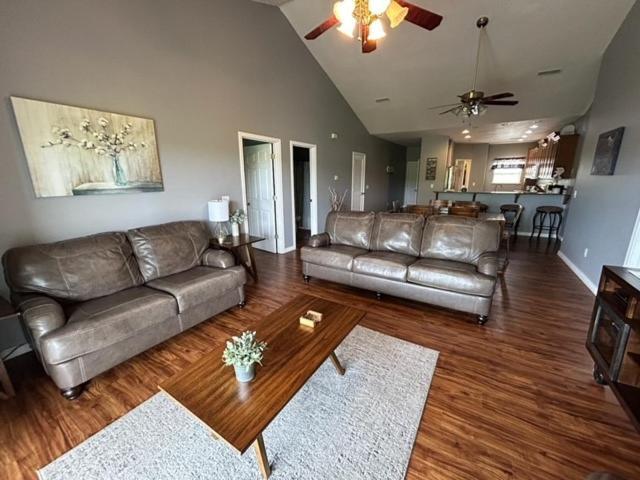 Lakefront And Lake View Indian Point Condo With Boat Slip 브랜슨 외부 사진